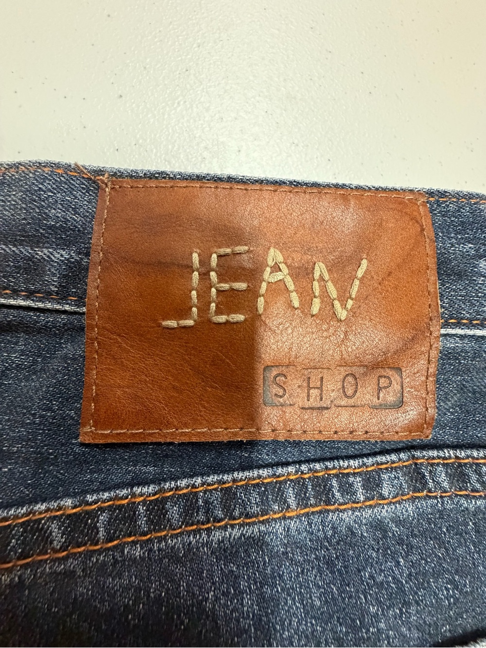 Jean Shop Mick Men’s Jeans 32L Blue Distressed Faded Slim Straight Stretch 
B342